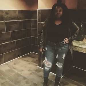 Meet your Posher, Stephanie